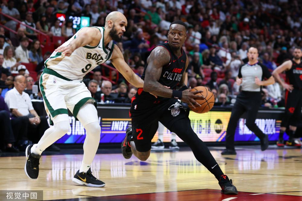 阿迪达斯的 阿迪达斯的