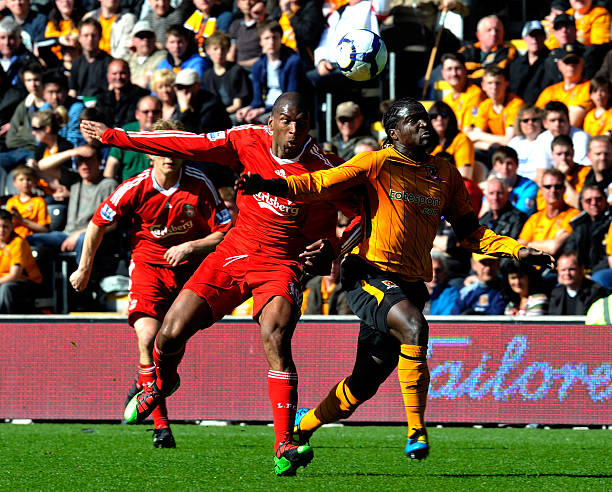 水的背后都 水的背后都